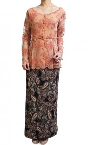 Marion Kurung Set in Orange and Black