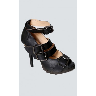 Criss Cross Buckled Platform Heels in Black