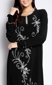 Balqis Plain Jubah in Black