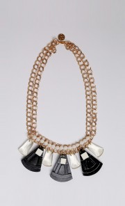 Donkor Necklace in Clear /Black