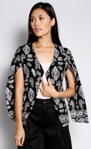 Lembata Cape in Black