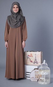 Abeer Jubah in Saddle Brown