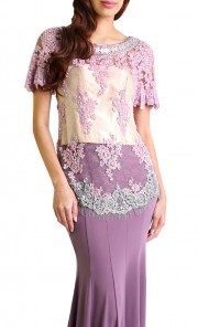 Kebaya Pendek in Pink