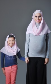 Pastelina Mother and Daughter Scarf Set in Pink