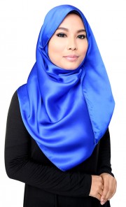 Shawl in Electric Blue