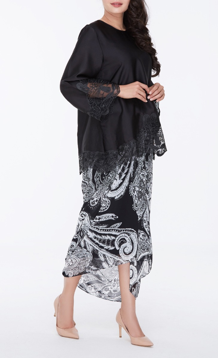 Jamila Sulam Top In Black