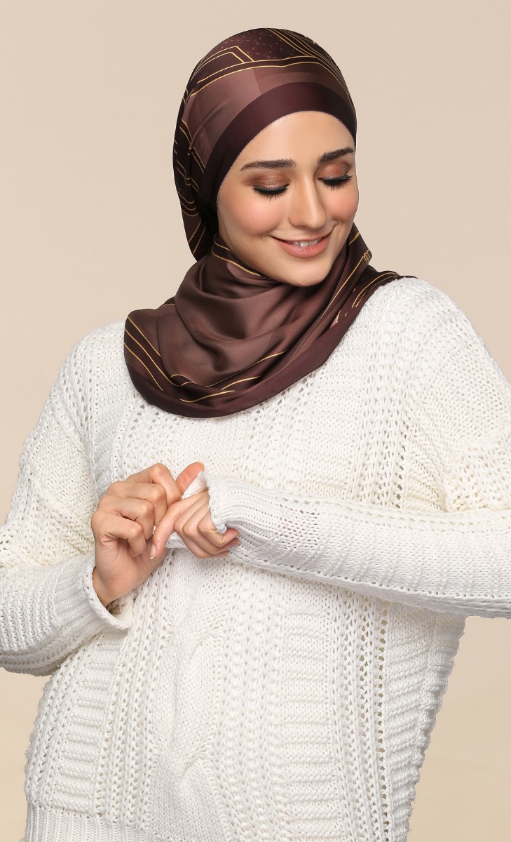 Marvel x dUCk - Father's Day Edition Shawl - Super Hero