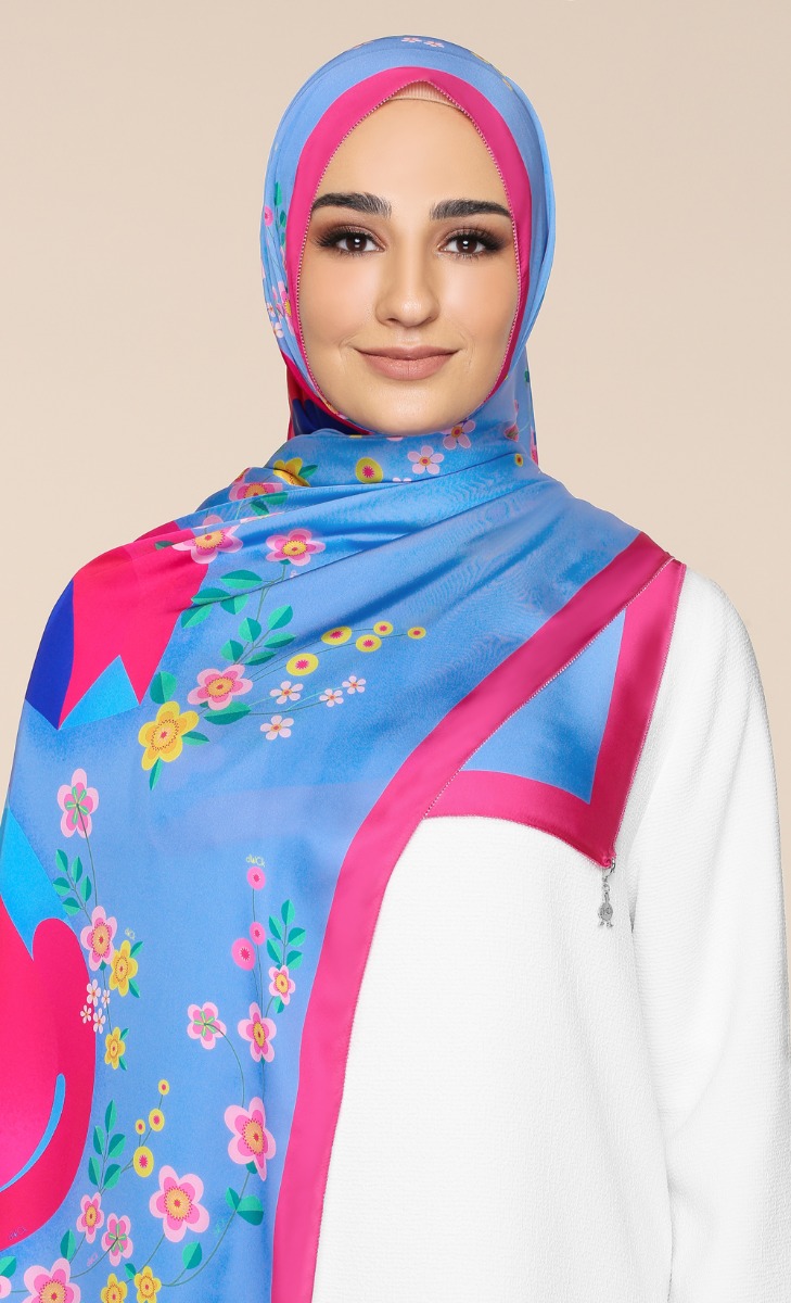 The Alphabet Shawl - S