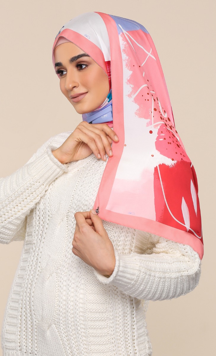 The Artsy dUCk Shawl - Romance