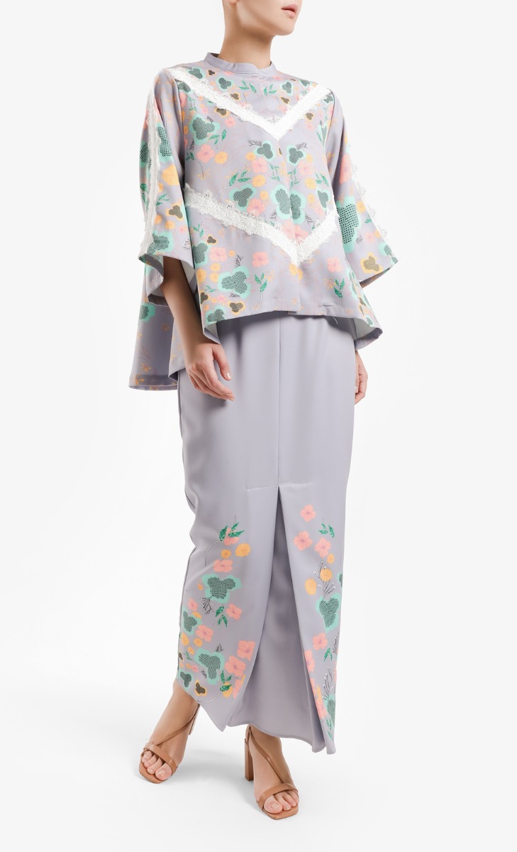 Kimora Loose Kebaya Set In Grey