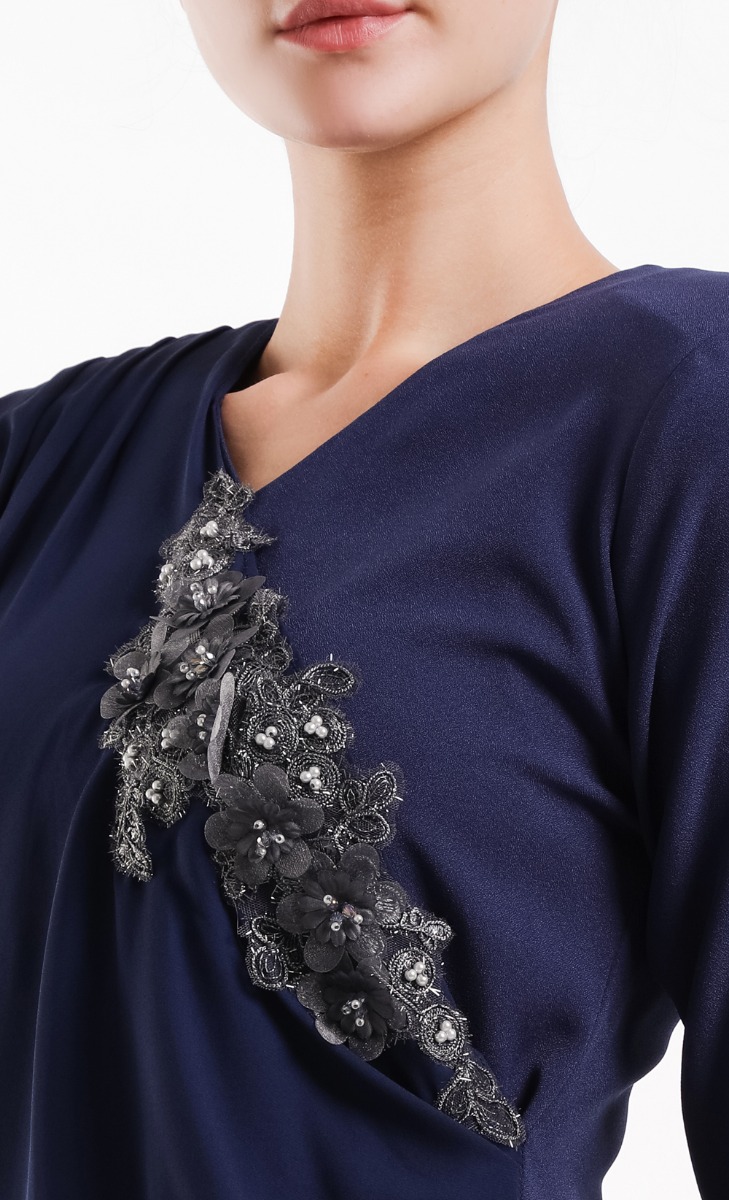 Angelica Kurung Set in Navy Blue image 2