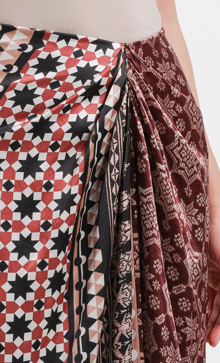 Satin Print Slim Skirt in Pink image 2