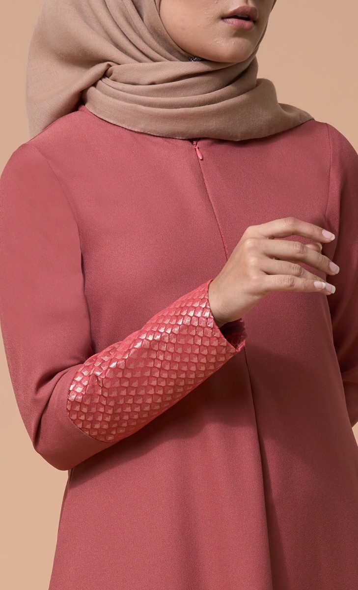 Baheera Dress in Brus Chetta image 2