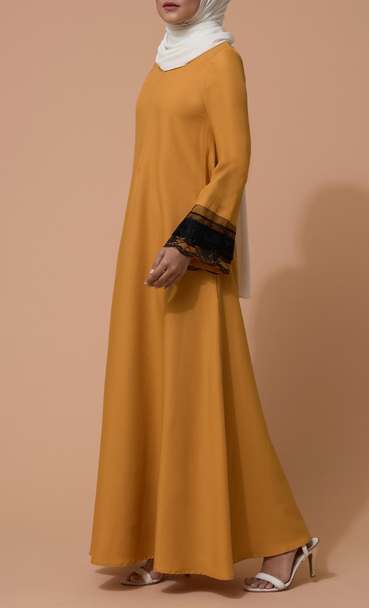 Aifa Dress in Spectra Yellow