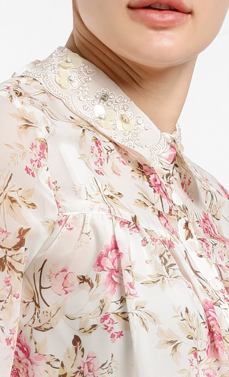 Brielle Blouse with Beaded Lace Collar in Beige image 2