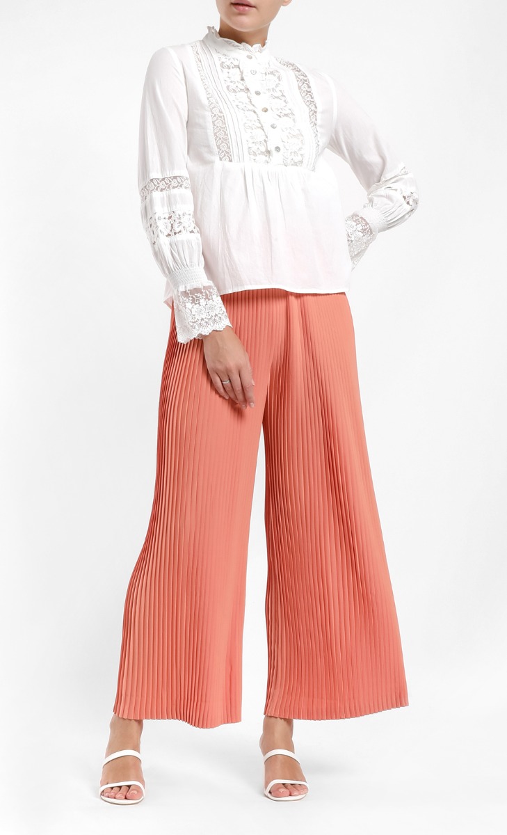 Wisteria Top in Ivory