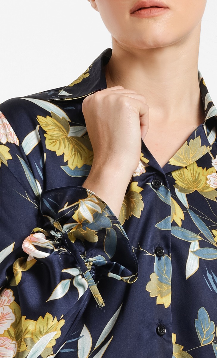 Dottie Top in Navy image 2