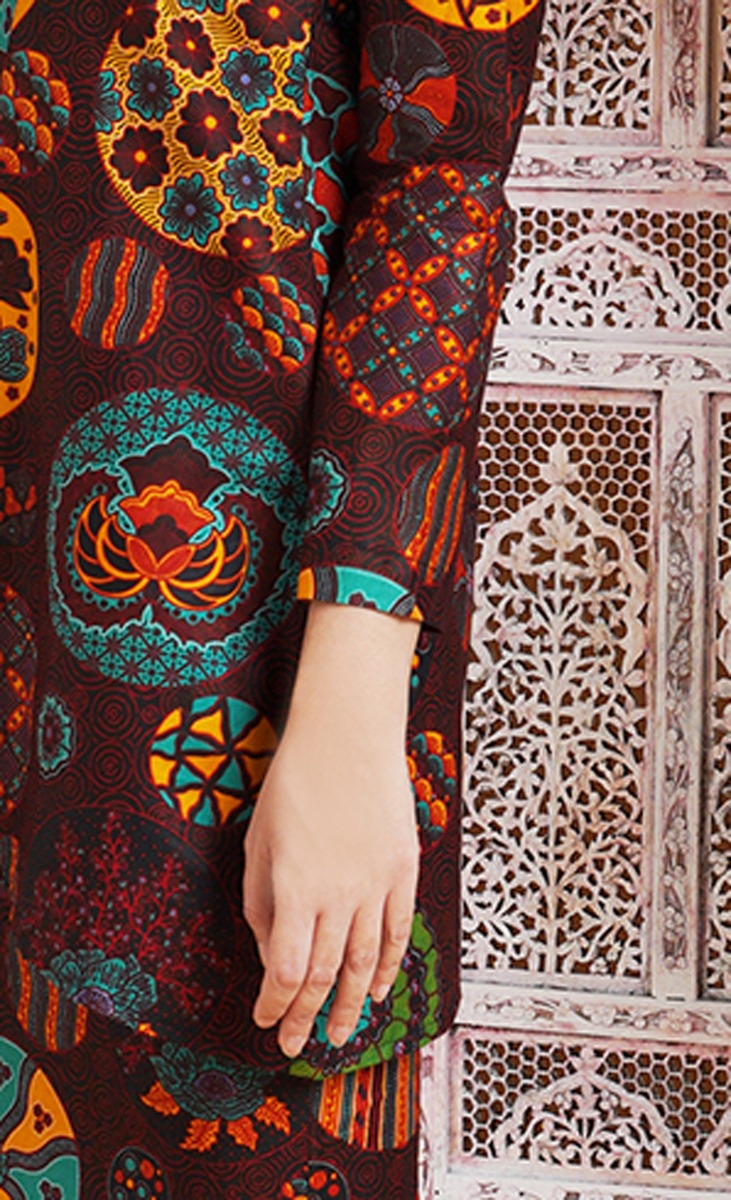 Kendra Kurung Set in Maroon image 2