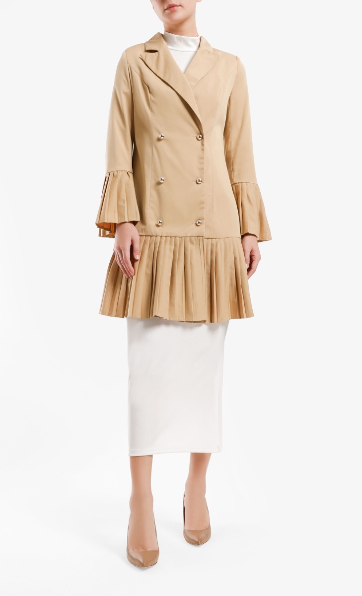 Pleated Trench Jacket in Sandy Beige
