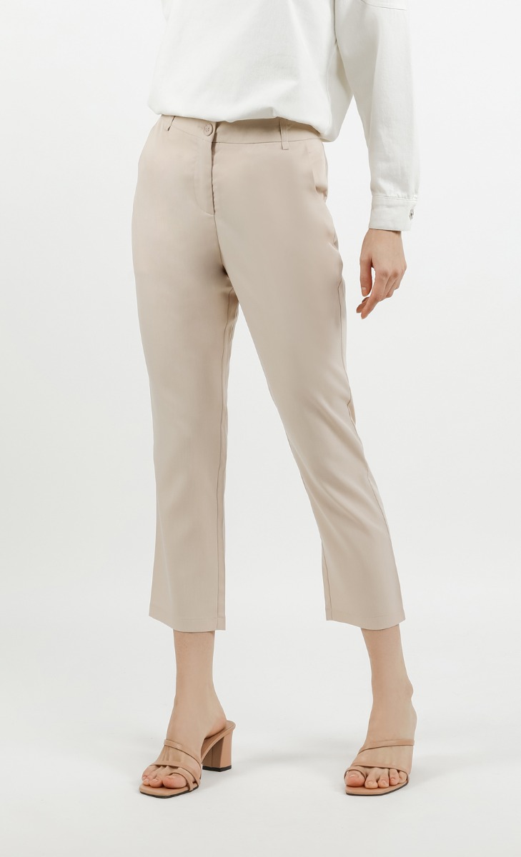 Ankle Pants in Ecru