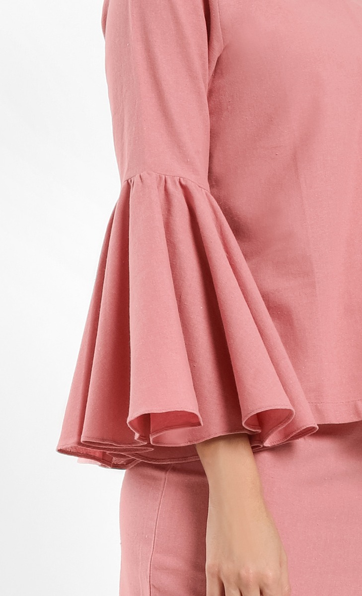 Eloise Linen Kurung Set In Flamingo image 2