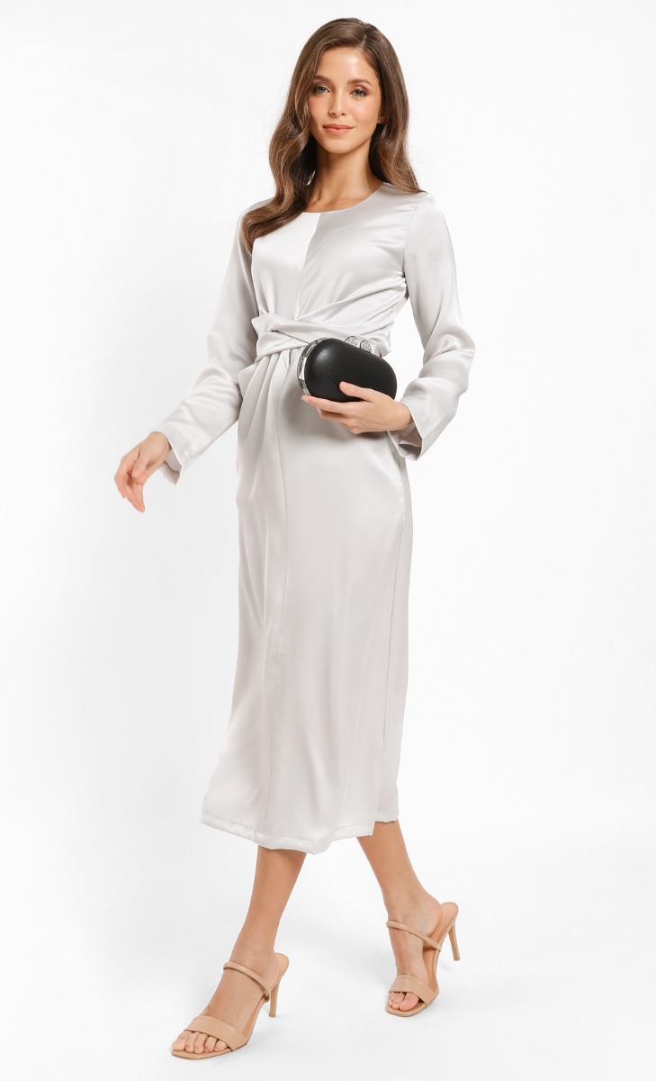 Clora Evening Clutch in Black image 2