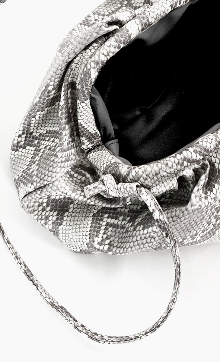 Pop Clutch XL in Grey image 2