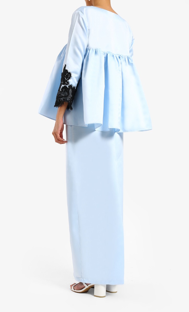 Ivet Kurung Set In Baby Blue image 2