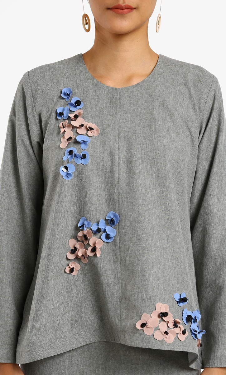 Estel Kurung Set In Grey image 2