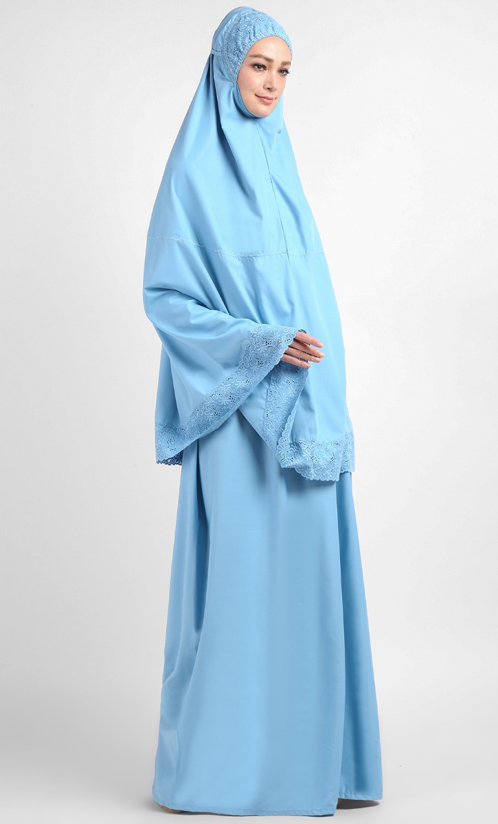 Telekung Safa in Pastel Blue