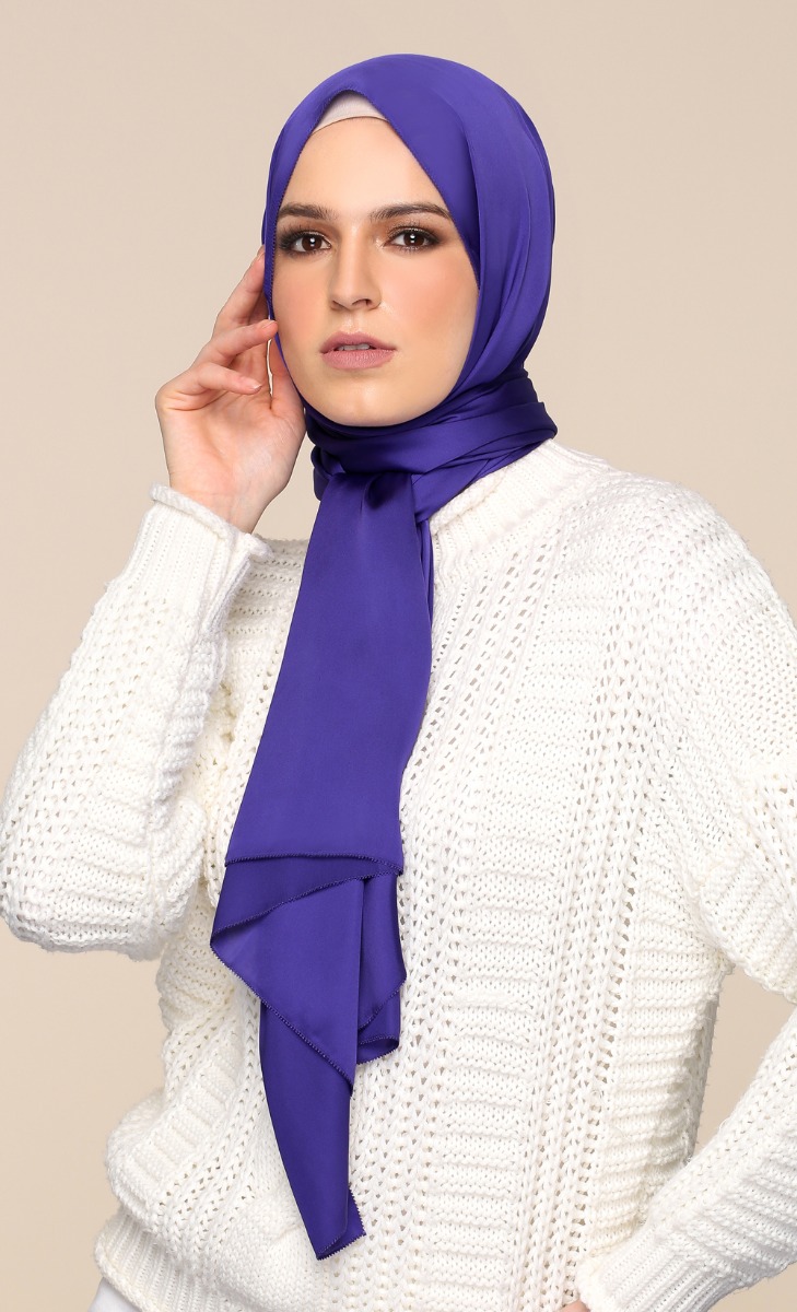 Satin Silk Scarf in Unicorn