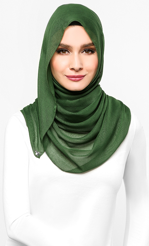 Fluff Scarf in Mistletoe