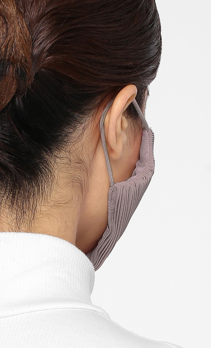 Pleats Face Mask (Ear-loop) in Viola image 2