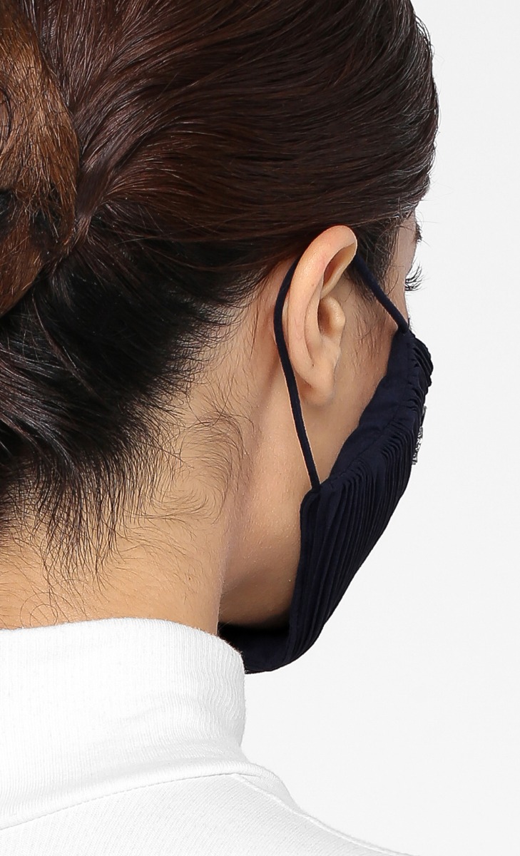 Pleats Face Mask (Ear-loop) in Zoom image 2