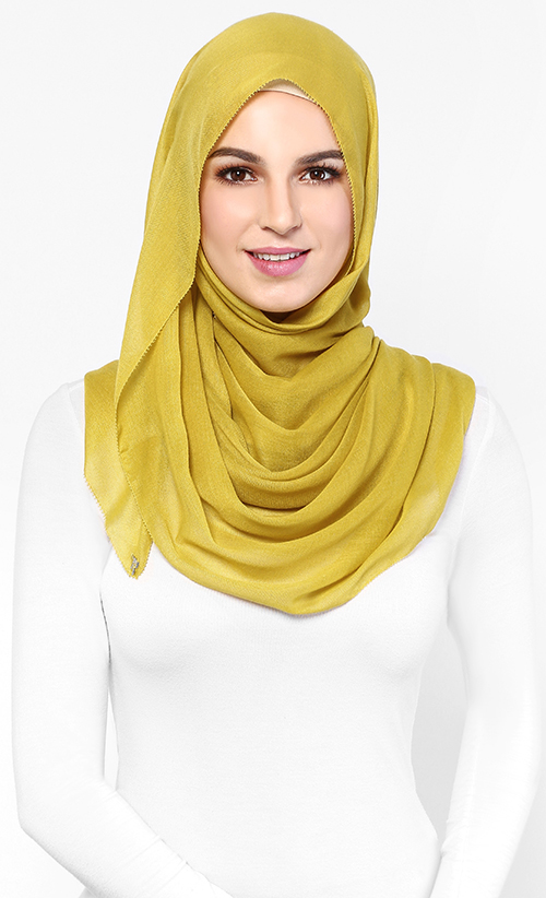 Fluff Scarf in Mustard