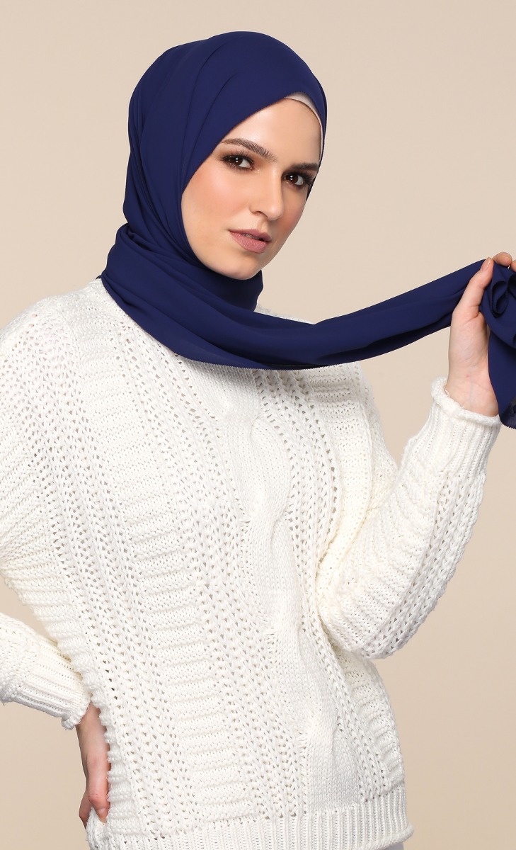 Frappe Shawl with Nanotechnology in Blueberry