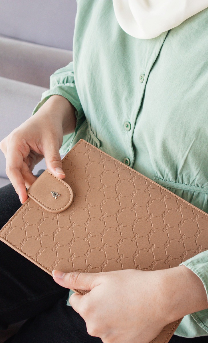 dUCk Monogram iPad Mini Sleeve in Latte