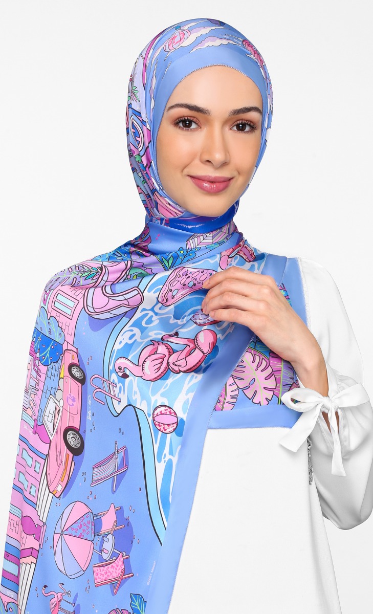 Barbie x dUCk Shawl in Baycation