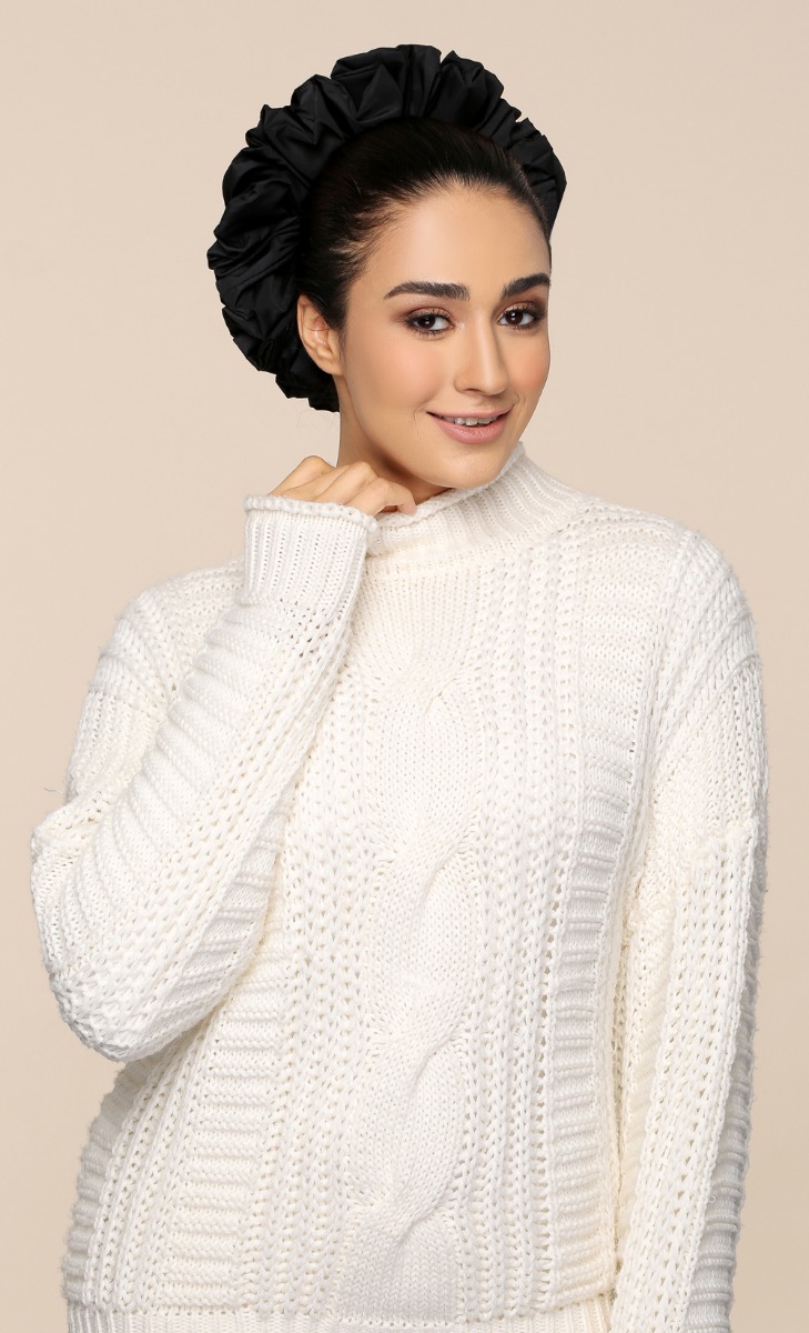 Poof! with nanotechnology in Black