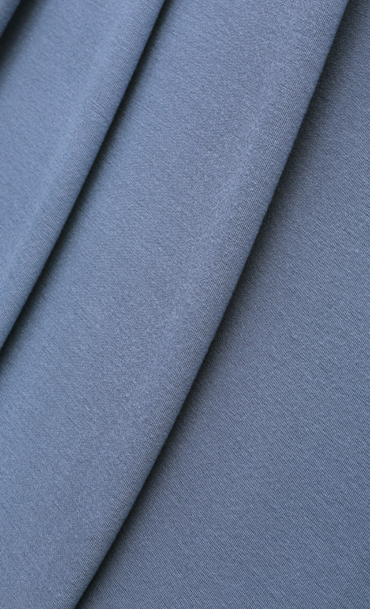 Jersey Shawl with nanotechnology in Swan Lake image 2