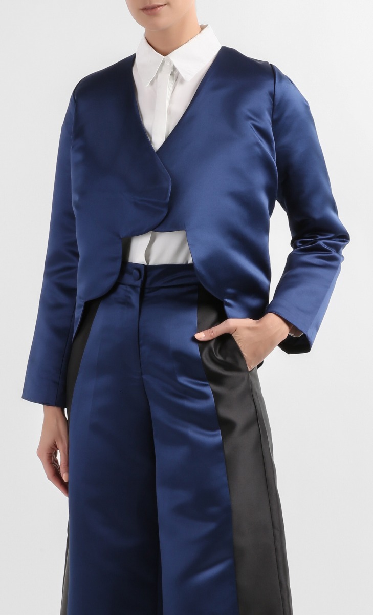 Louise Scalloped Blazer in Navy Blue image 2