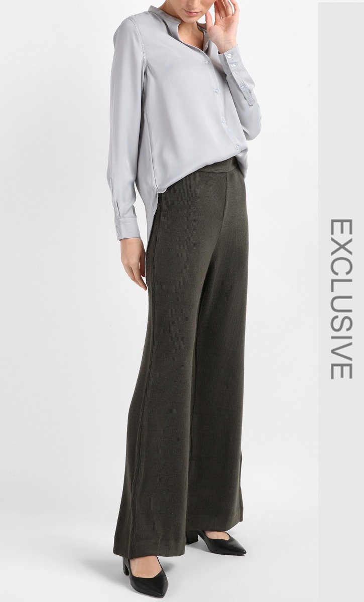 Bondi Bell Bottom Pants in Emerald Green