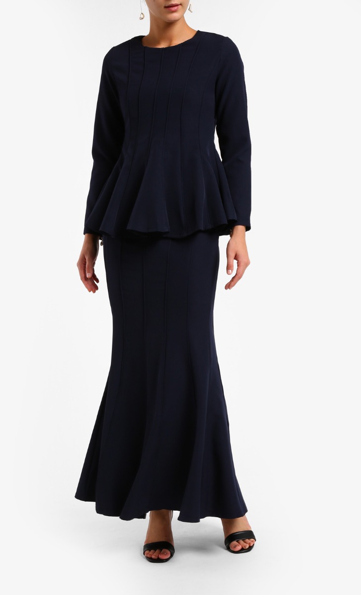 NAEA Pintuck Details Skirt in Navy