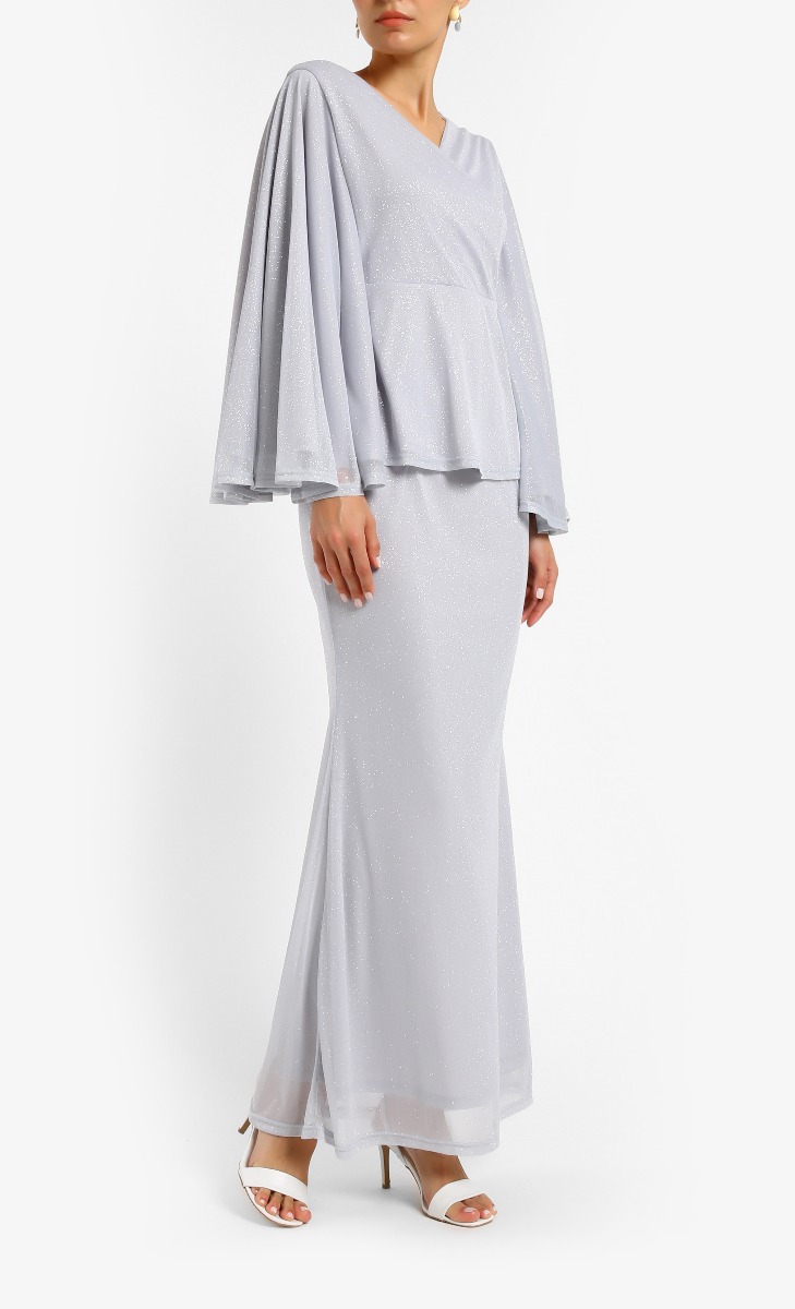 Blinda Overlap Metallic Top In Silver