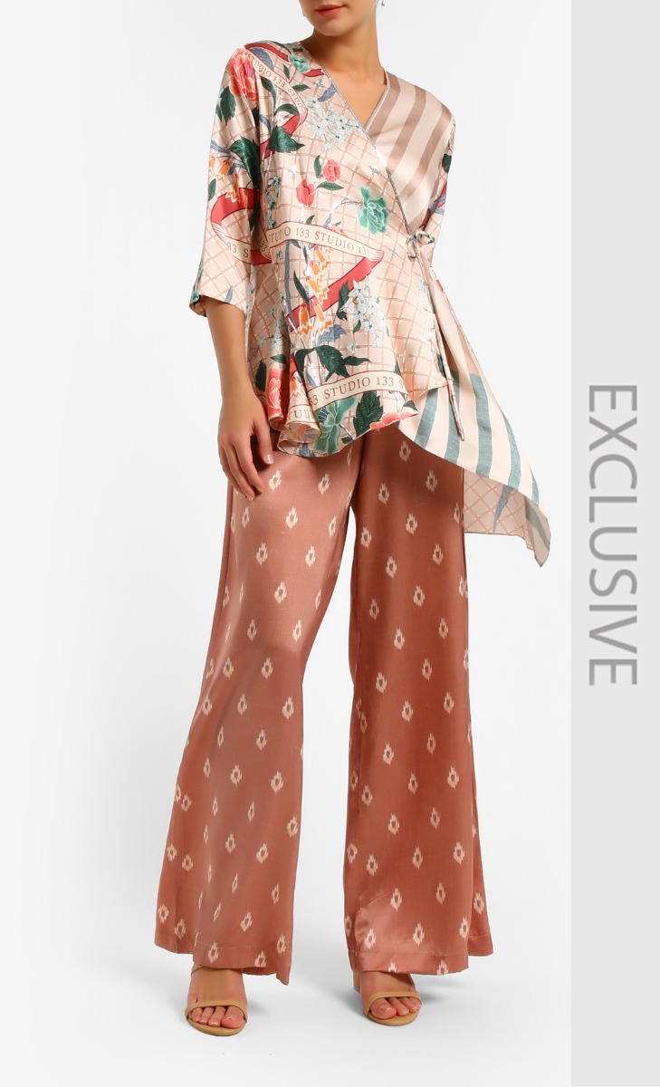 Satin Print Bouquet Ribbon Kimono Blouse In Pink