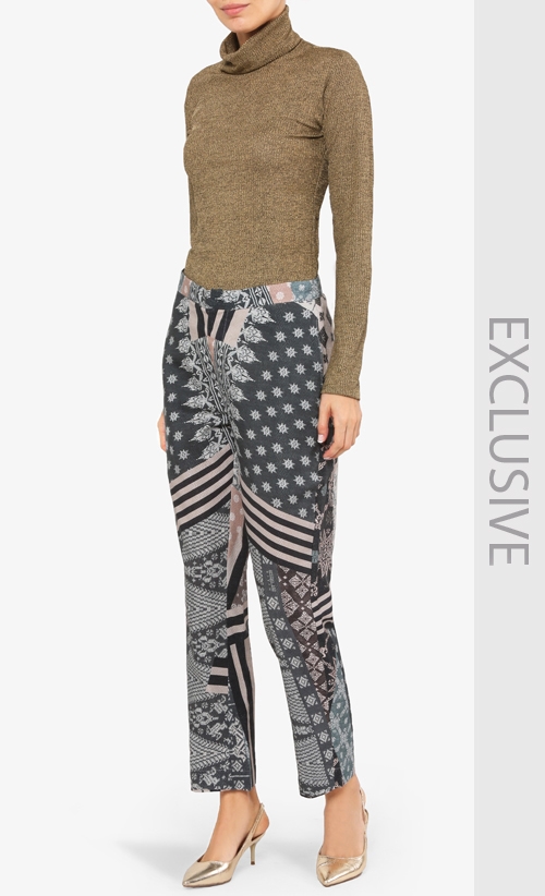 Tenun Print Long Pants in Grey