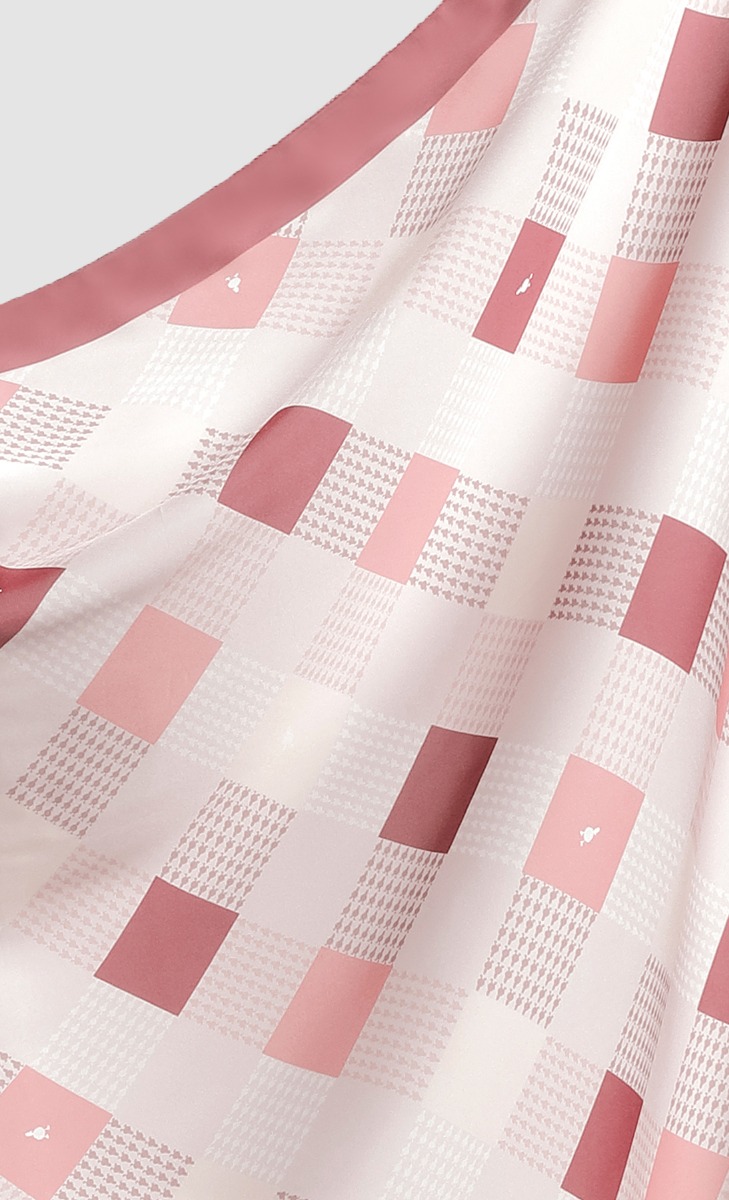 The Checkered dUCk Shawl in Schweet image 2