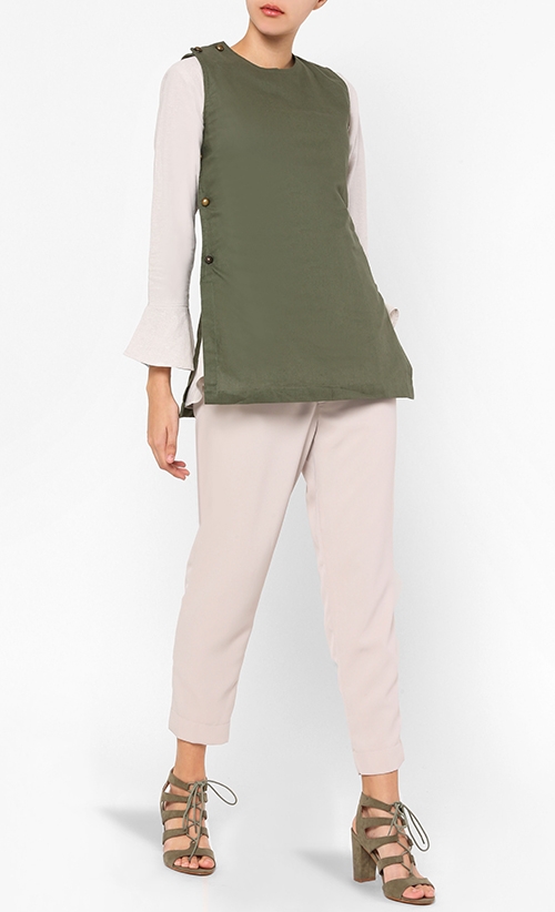 Side Buttoned Vest In Green