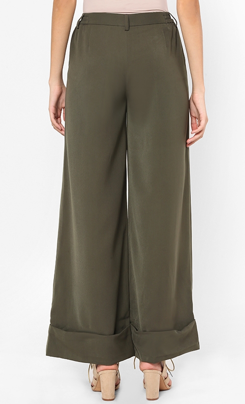 Wide Legged Pants In Green image 2