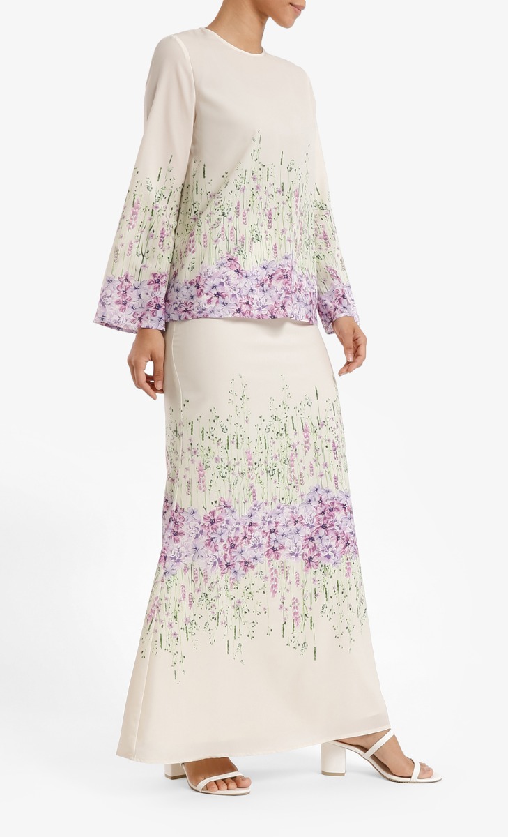 Haniyah Mermaid Maxi Skirt in Cream and Purple Floral